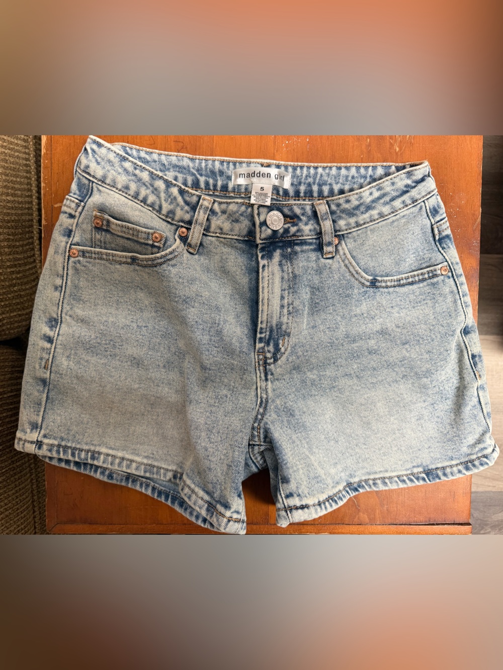 Madden Girl Light Wash Denim Boyfriend Shorts